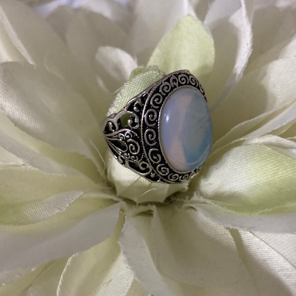 MoonStone Vintage Now Statement Ring 7.5 7.75 - Picture 5 of 8